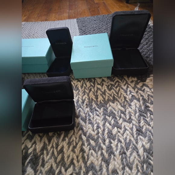 Tiffany & Co. Lot Of Showcase Boxes - Picture 3 of 5